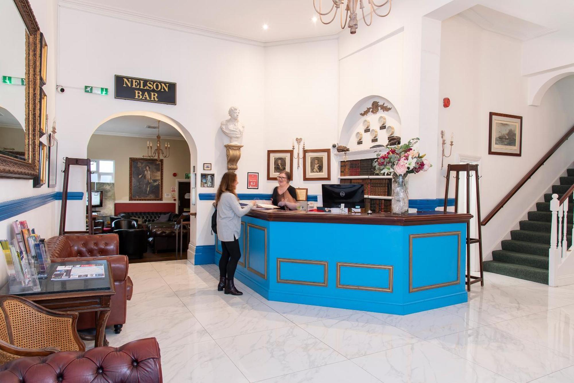 Keppels Head Hotel Портсмут Екстер'єр фото