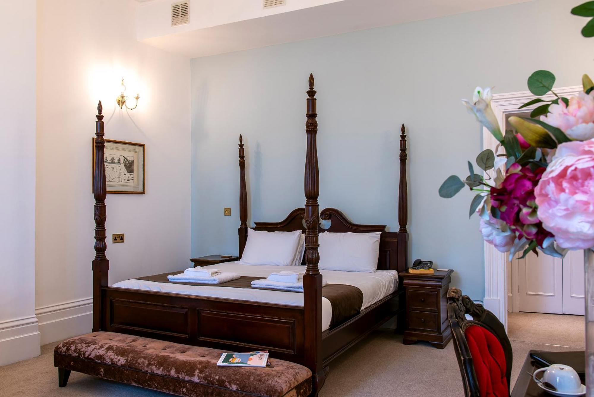 Keppels Head Hotel Портсмут Екстер'єр фото