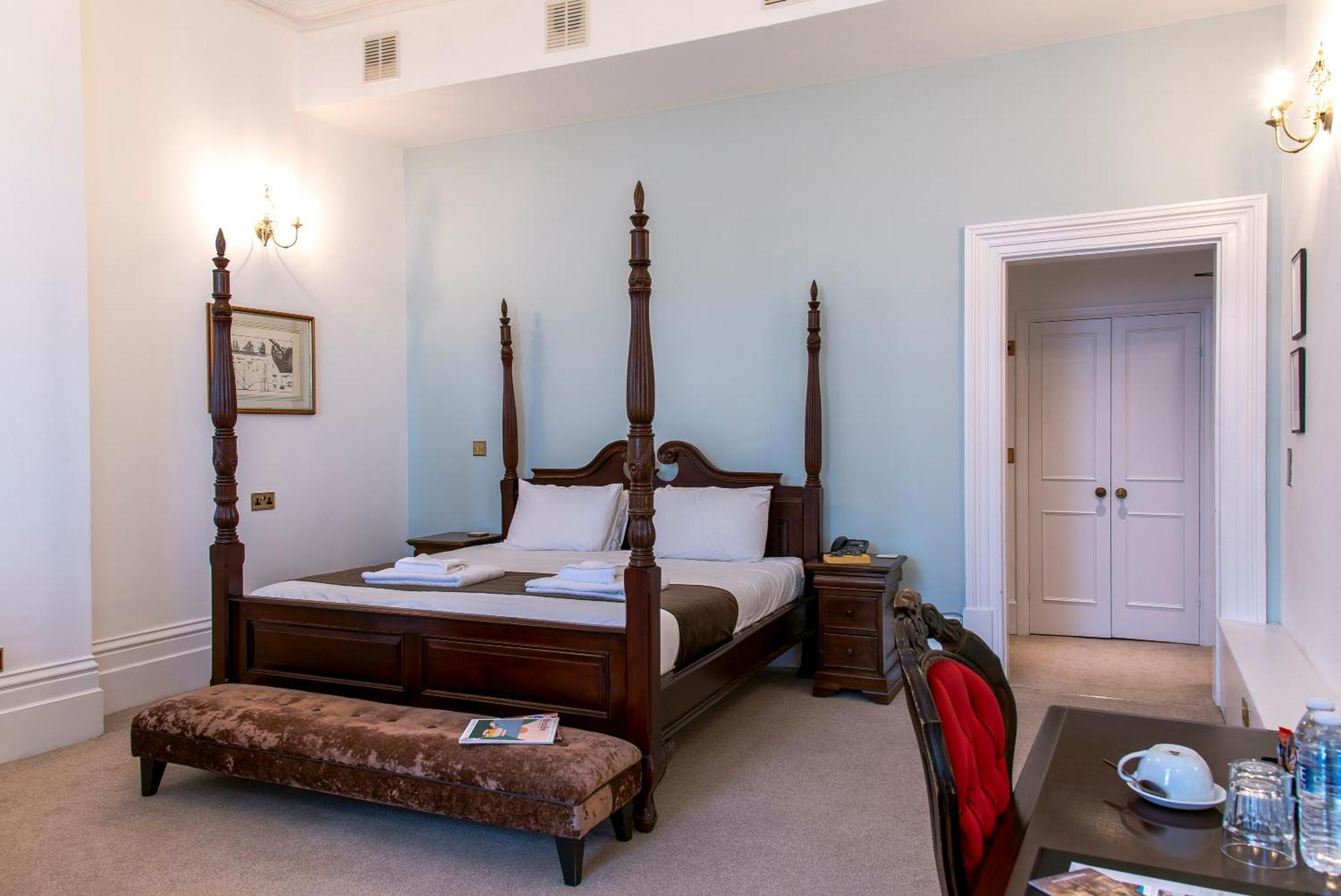 Keppels Head Hotel Портсмут Екстер'єр фото